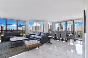 1000 W Island Blvd 1404, Aventura