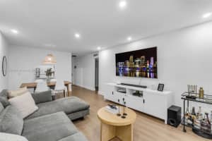 9974 Sw 88th St 1029, Miami