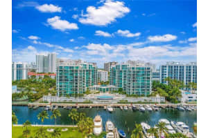 3131 Ne 188th St 1-808, Aventura