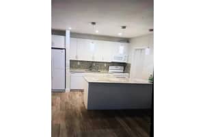 13864 Sw 90th Ave 108-ll, Miami