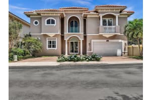 3521 Forest View Cir, Fort Lauderdale