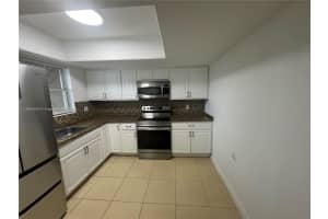 11930 Ne 19th Dr 16, North Miami