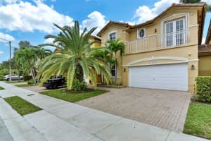 11321 Nw 84th St, Doral