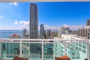 950 Brickell Bay Dr 4905, Miami