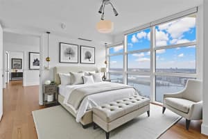 50 Biscayne Blvd 4008, Miami