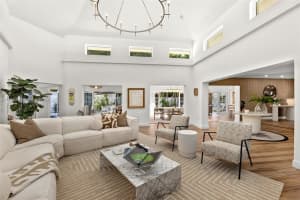 200 W Mcintyre St, Key Biscayne