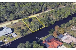 3124 Como, Port Charlotte