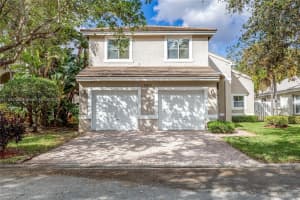 4913 Sw 32nd Way, Hollywood