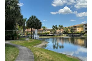 9615 Nw 1st Ct 10-301, Pembroke Pines