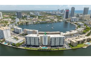 401 Golden Isles Dr 1016, Hallandale Beach