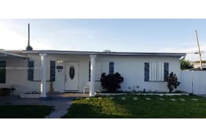 2525 Nw 156th St, Miami Gardens