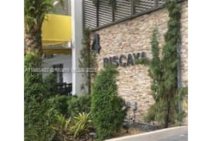 20500 W Country Club Dr 614, Aventura