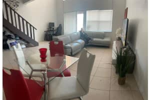 18111 Nw 68th Ave F202, Hialeah