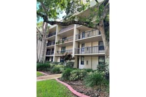 100 Nw 76th Ave 302-2, Plantation