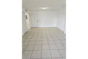 8240 Sw 210th St 104, Cutler Bay