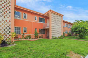 3451 Sw 11th St 8a, Miami