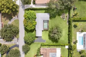 7320 Sw 131st St, Pinecrest