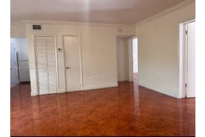 1230 W 54th St 207a, Hialeah