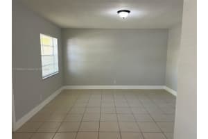 3071 Nw 43rd St 4, Lauderdale Lakes