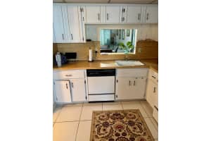 3571 Inverrary Dr 101, Lauderhill