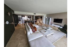 11113 Biscayne Blvd 854, Miami