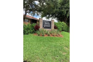 10330 Nw 8th St 104, Pembroke Pines