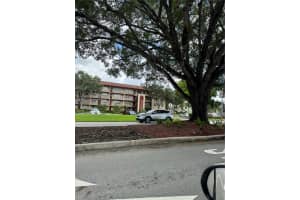13101 Sw 11th Ct 204b, Pembroke Pines
