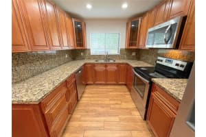 7901 Nw 33rd St 5, Davie