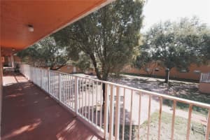 1245 W 24th St 210, Hialeah