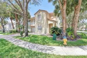 7457 Nw 18th Dr 7457, Pembroke Pines