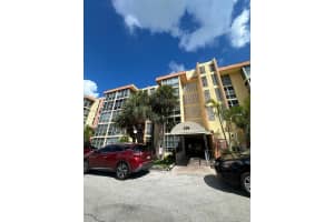 210 172nd St 227, Sunny Isles Beach