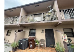 2669 W 52nd St 12, Hialeah