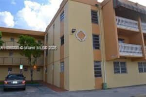 525 W 69th St 211, Hialeah