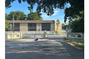 10350 Sw 220th St 143, Cutler Bay
