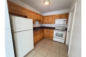 8287 Ne Miami Ct 101, Miami