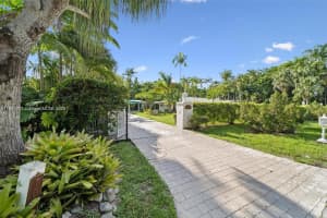 7080 Nw 82nd Ter, Parkland