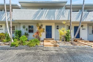 3827 Ne 166th St 7, North Miami Beach