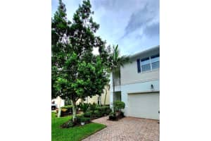 7247 Oxford Ct, Palm Beach Gardens