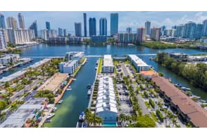 3827 Ne 166th St, North Miami Beach