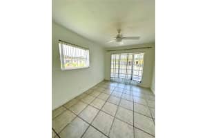 600 Sw 67th Ter A, Pembroke Pines