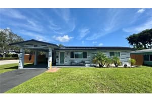 8891 Nw 11th St, Pembroke Pines