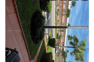900 Sw 11th Ave 8c, Hallandale Beach