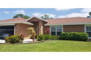963 Se Atlantus Ave, Port Saint Lucie