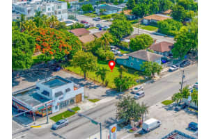 2177 Nw 28th St, Miami
