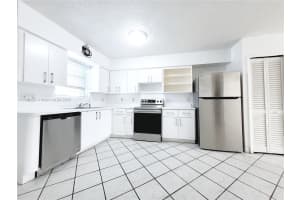 14002 Ne 6 Ave ., North Miami