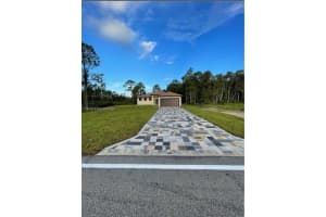 836 Homestead Rd S, Lehigh Acres