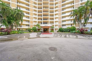 2940 N Course Dr 102, Pompano Beach