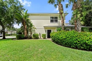 2700 Creekside Dr 2700, Fort Pierce