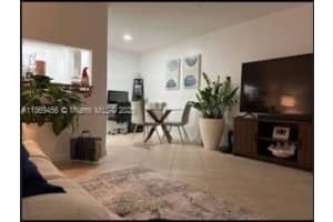 2838 Madison St 24, Hollywood