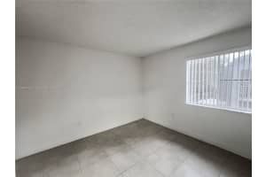 4653 Nw 97th Ct 21, Doral